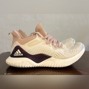 Adidas Alpha Bounce Beyond Women 5.5